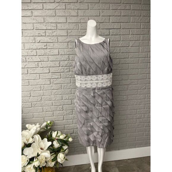 London Times Women Gray Sleeveless Layered Shift Dress With Lace Detail  Size 14 - Picture 1 of 7